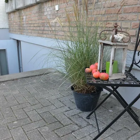 Souterrainappartement Apartment *